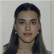 Profesora particular que imparte clases a todas las edades